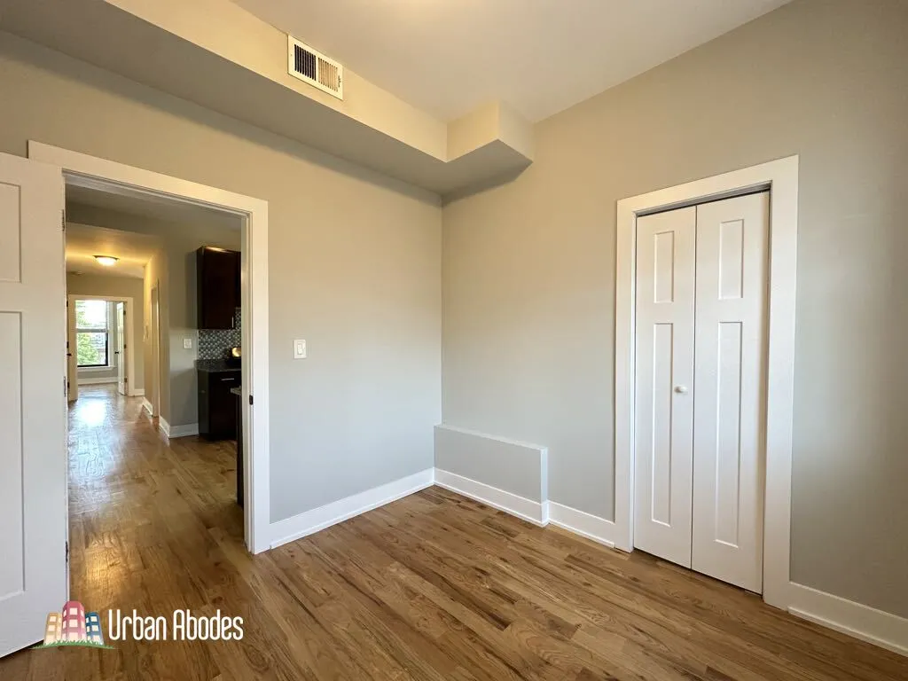 627 W Oakdale Ave, ,  60657, USA 60657-unit#4-Chicago-IL