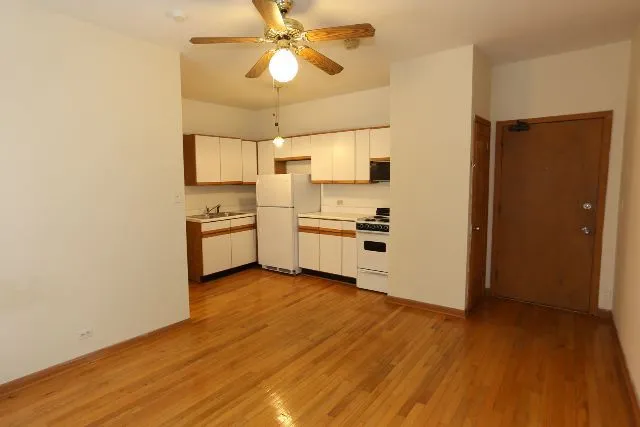 635 W Barry Ave, ,  60657, USA 60657-unit#404-Chicago-IL