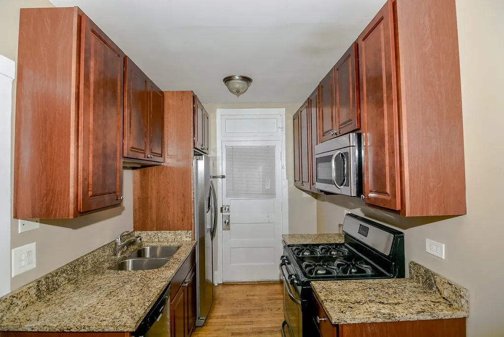 2100 W Ainslie St, ,  60625, USA 60625-unit#1E-Chicago-IL