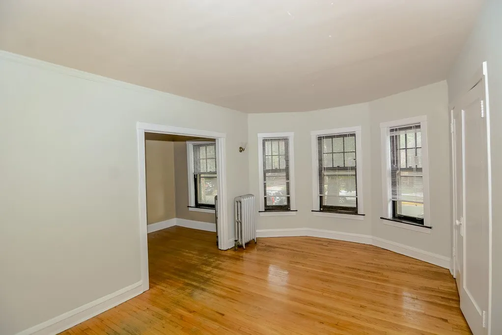 2100 W Ainslie St, ,  60625, USA 60625-unit#1E-Chicago-IL