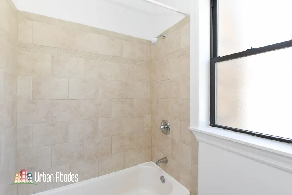 3904 N Janssen Ave, ,  60613, USA 60613-unit#3-Chicago-IL