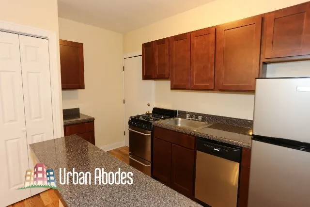 823 W Cornelia Ave, ,  60657, USA 60657-unit#218-Chicago-IL