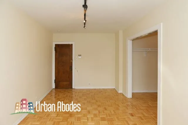 739 W Belmont Ave, ,  60657, USA 60657-unit#511-Chicago-IL