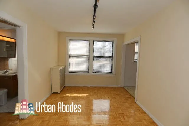739 W Belmont Ave, ,  60657, USA 60657-unit#511-Chicago-IL