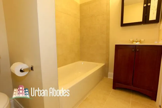 817 W Cornelia Ave, ,  60657, USA 60657-unit#108-Chicago-IL
