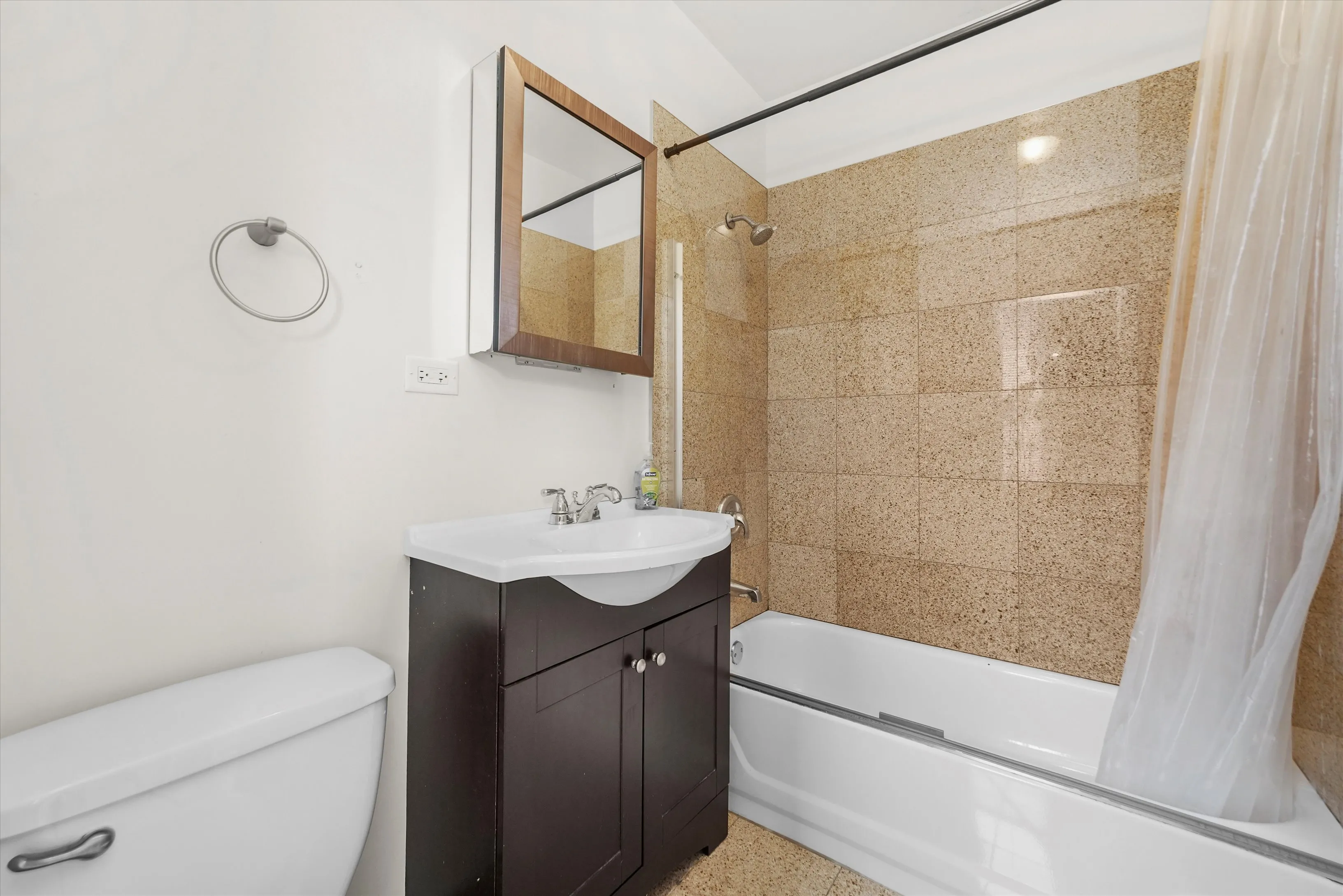 624 S Oakley Blvd, ,  60612, USA 60612-unit#2-Chicago-IL