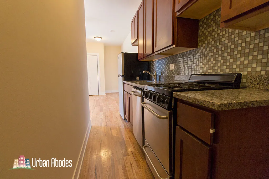 955 W Cornelia Ave, , 60657, USA 60657-unit#2B-Chicago-IL