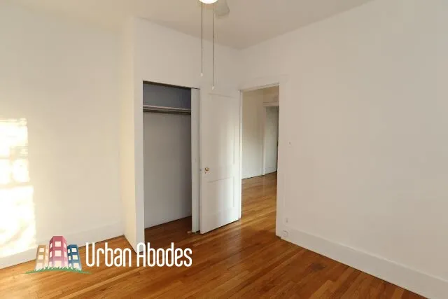 957 W Cornelia Ave, , 60657, USA 60657-unit#3B-Chicago-IL
