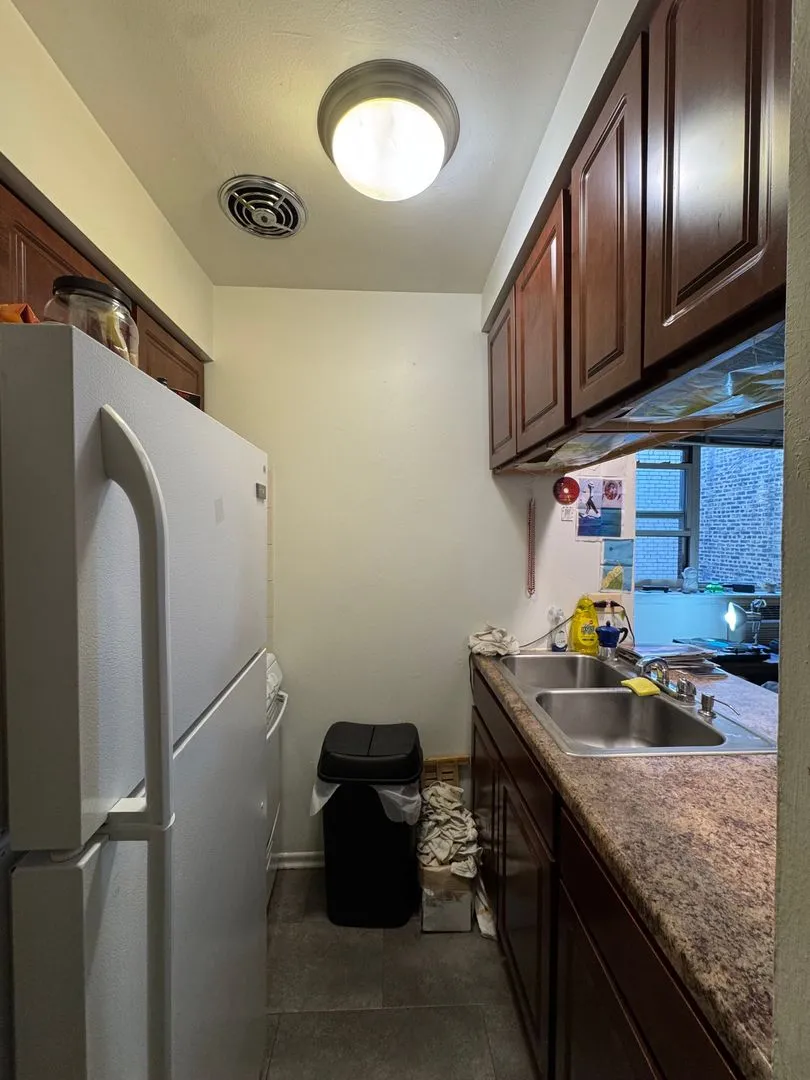 535 W Briar Pl, , 60657, USA 60657-unit#356-Chicago-IL