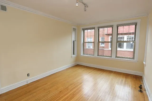 558 W Aldine Ave, ,  60657, USA 60657-unit#3N-Chicago-IL