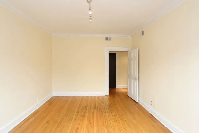 558 W Aldine Ave, ,  60657, USA 60657-unit#3N-Chicago-IL