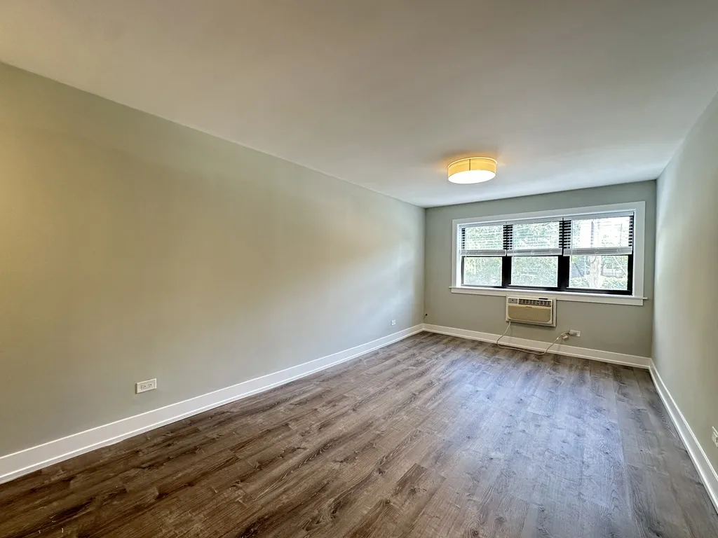 445 W Barry Ave, , 60657, USA 60657-unit#222-Chicago-IL