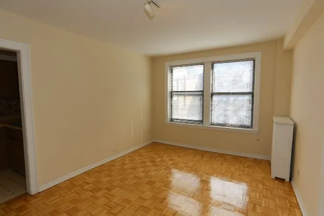 739 W Belmont Ave, ,  60657, USA 60657-unit#409-Chicago-IL