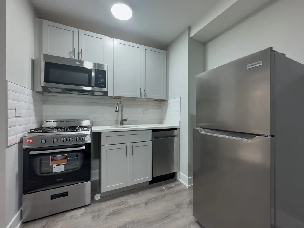 505 W Belmont Ave, ,  60657, USA 60657-unit#2M-Chicago-IL