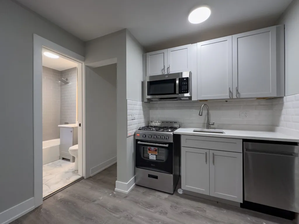 505 W Belmont Ave, ,  60657, USA 60657-unit#2M-Chicago-IL