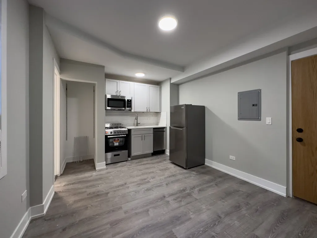 505 W Belmont Ave, ,  60657, USA 60657-unit#2M-Chicago-IL