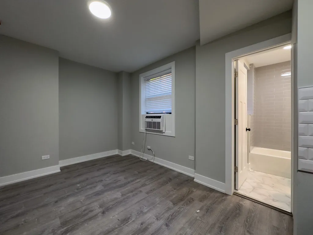 505 W Belmont Ave, ,  60657, USA 60657-unit#2M-Chicago-IL