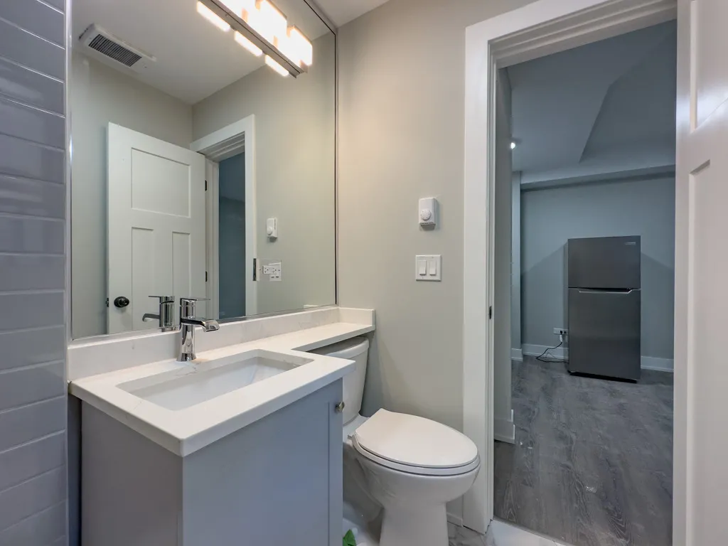 505 W Belmont Ave, ,  60657, USA 60657-unit#2M-Chicago-IL