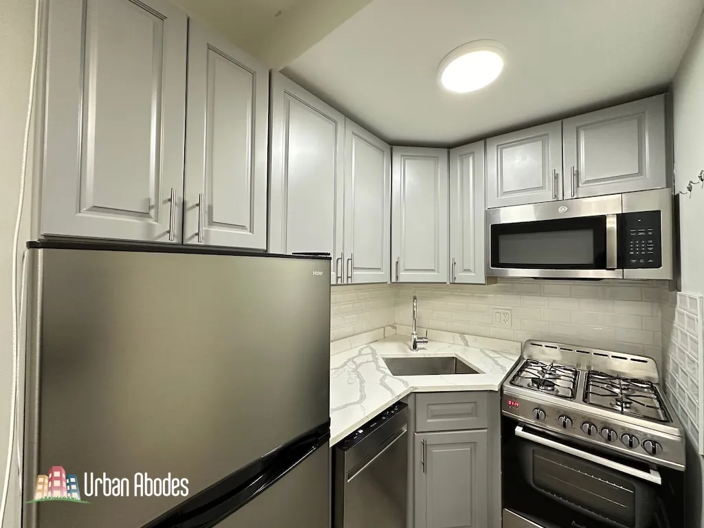 505 W Belmont Ave, ,  60657, USA 60657-unit#3L-Chicago-IL
