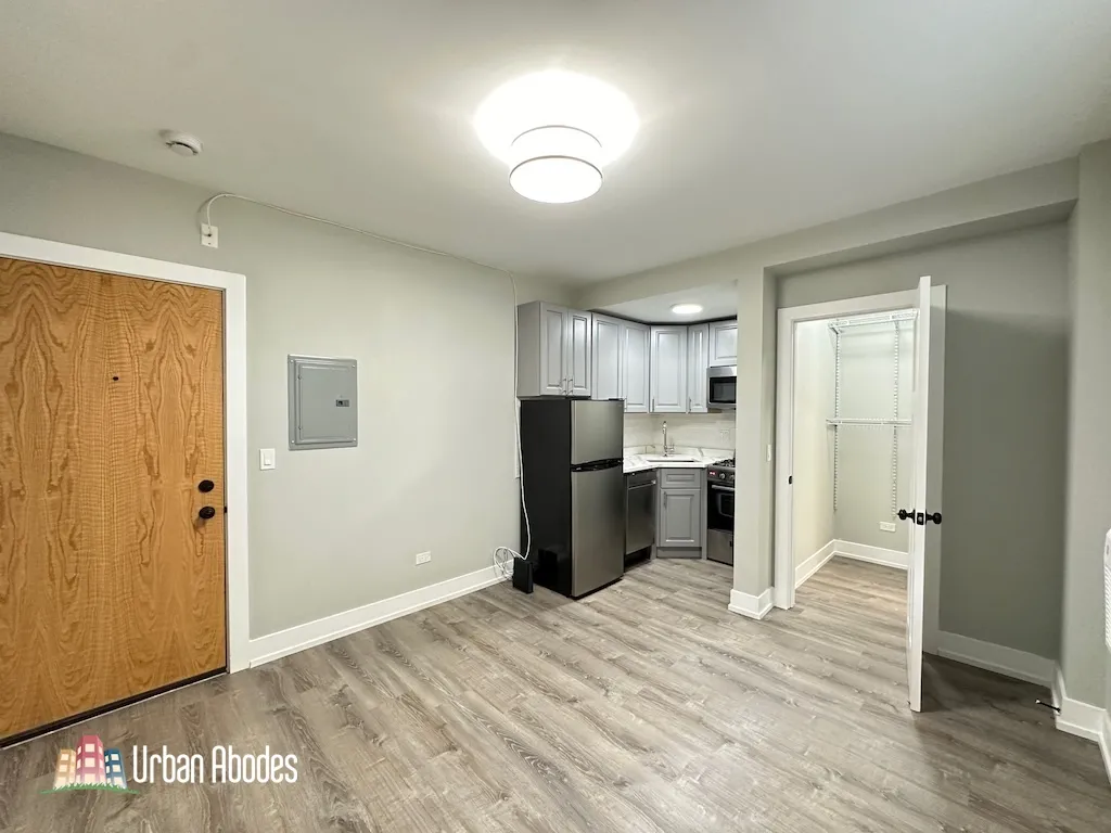 505 W Belmont Ave, ,  60657, USA 60657-unit#3L-Chicago-IL
