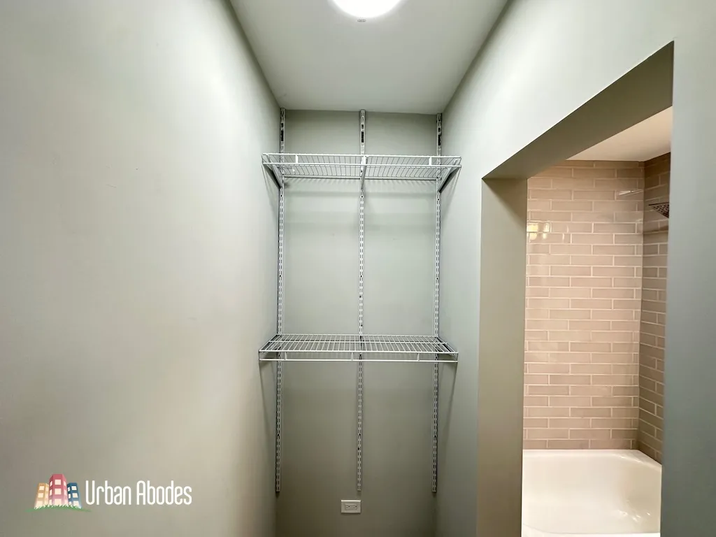 505 W Belmont Ave, ,  60657, USA 60657-unit#3L-Chicago-IL