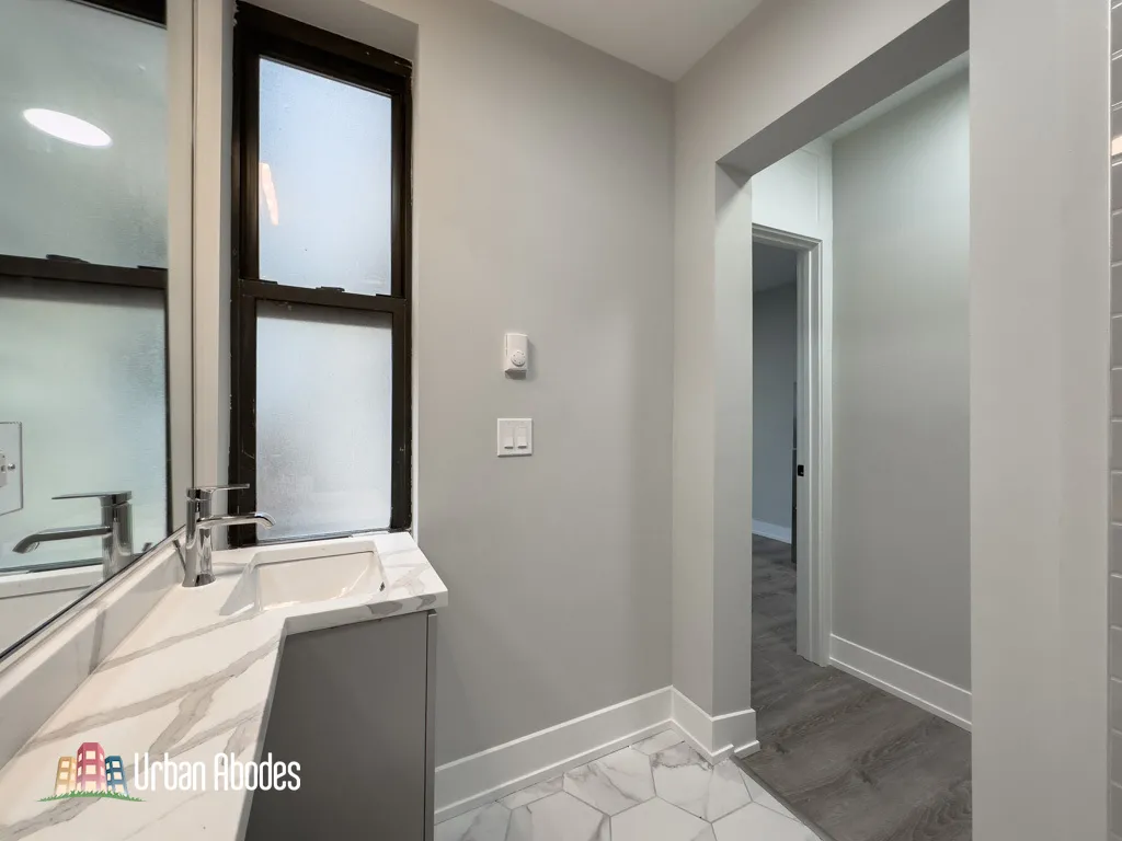 505 W Belmont Ave, ,  60657, USA 60657-unit#5L-Chicago-IL