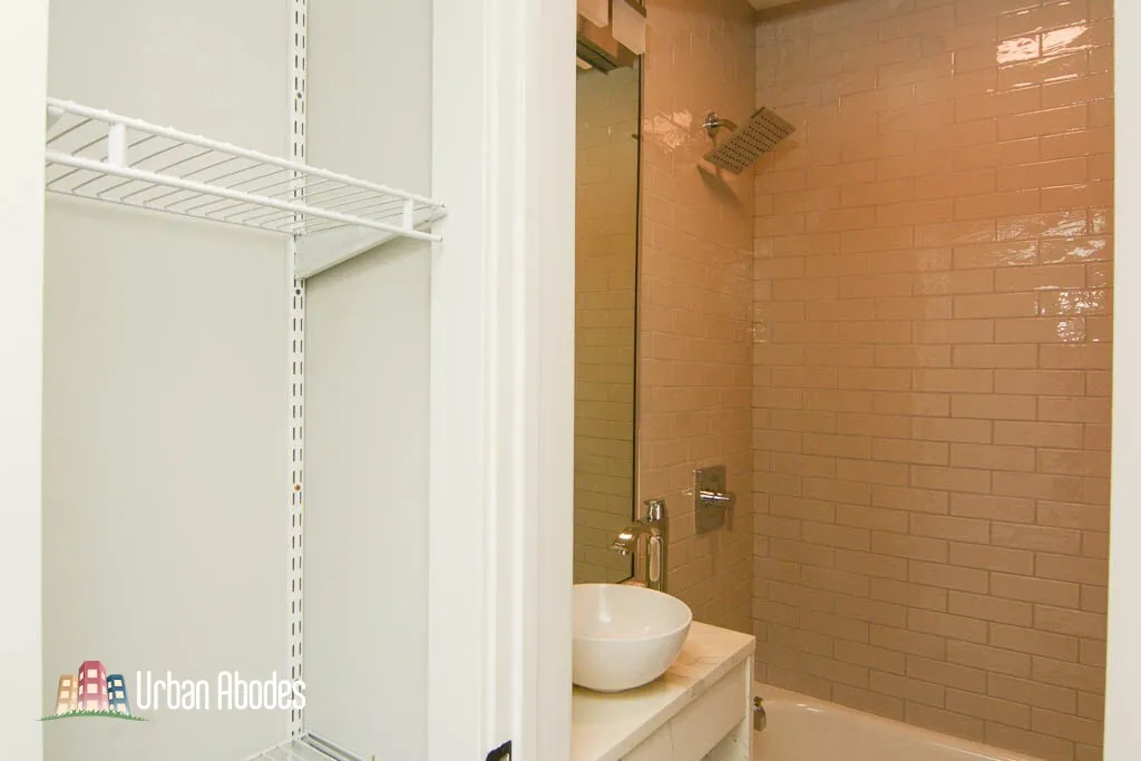 505 W Belmont Ave, ,  60657, USA 60657-unit#1D-Chicago-IL