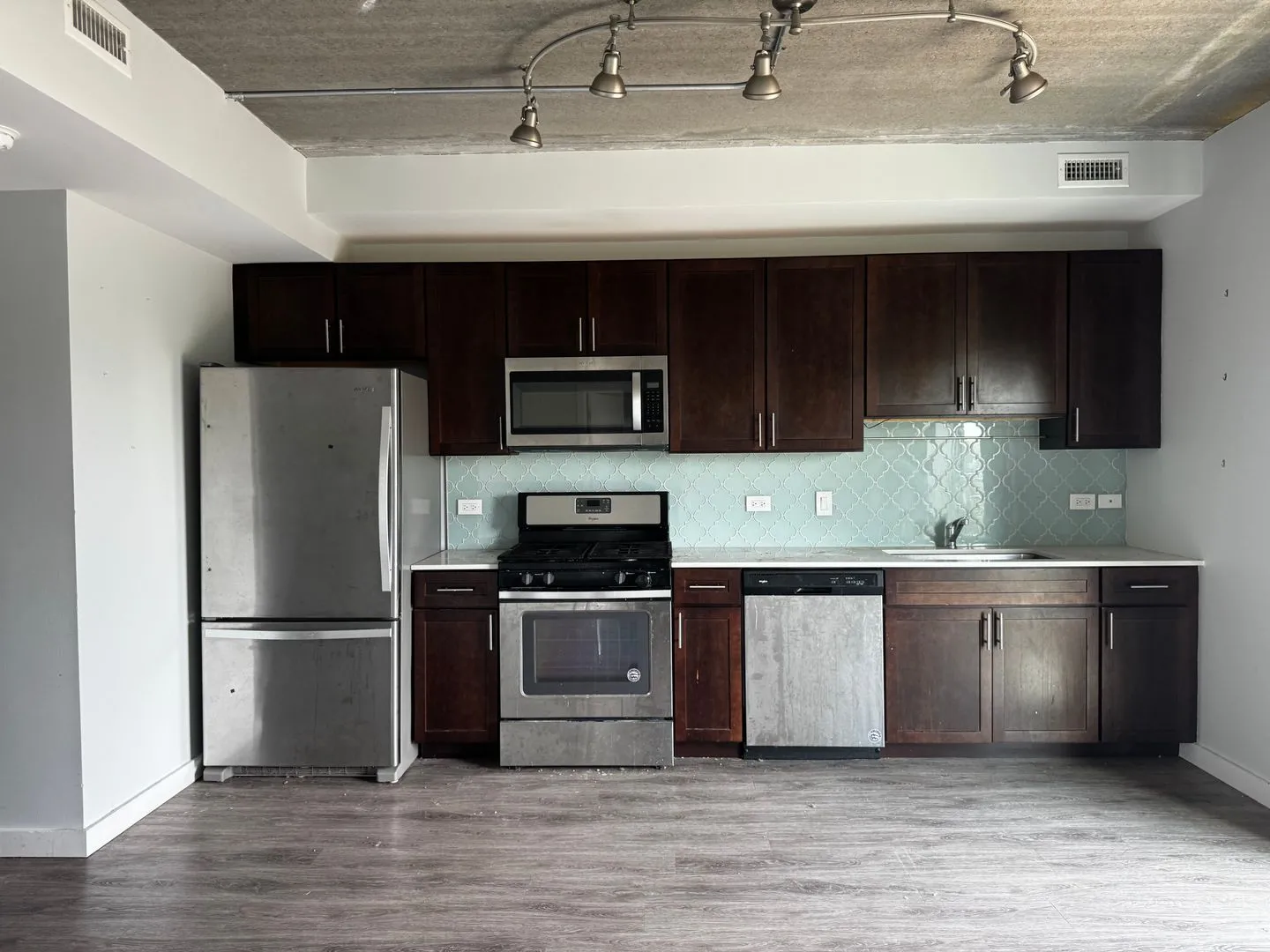 1323 W Morse Ave, ,  60626, USA 60626-unit#402-Chicago-IL