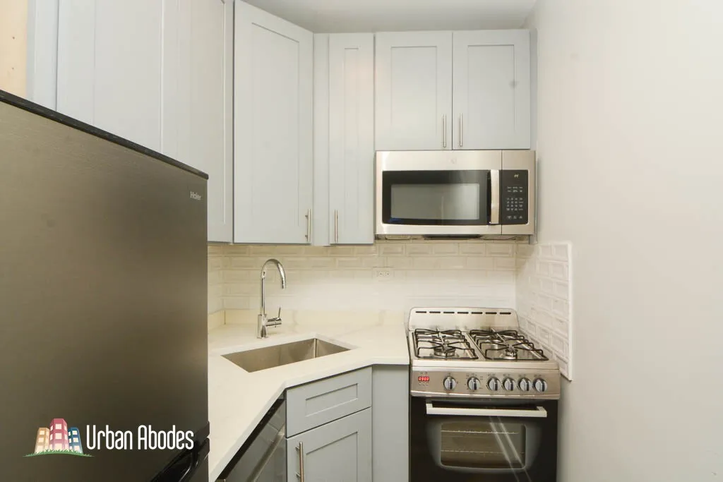505 W Belmont Ave, ,  60657, USA 60657-unit#2F-Chicago-IL