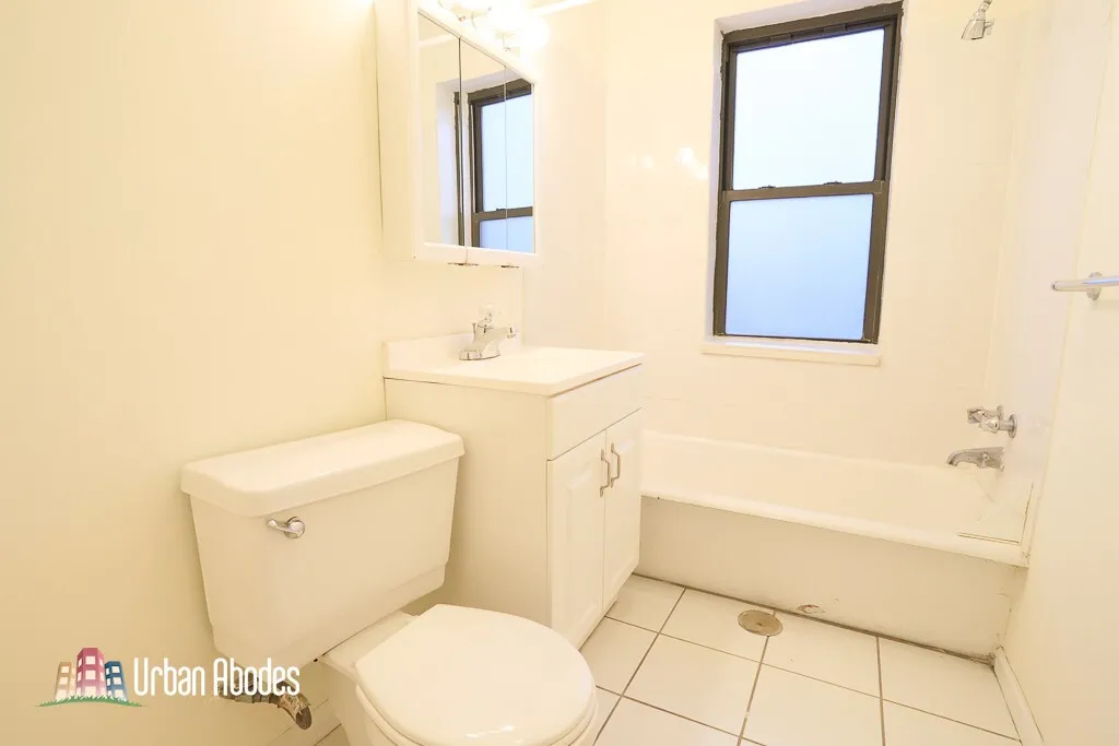 2950 N Seminary Ave, , 60657, USA 60657-unit#3-Chicago-IL