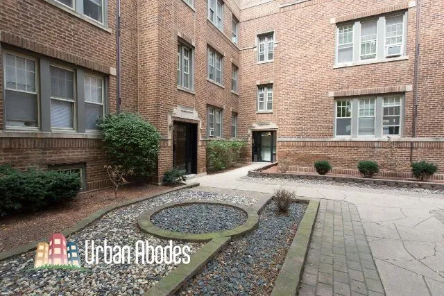 626 W Barry Ave, , 60657, USA 60657-unit#3S-Chicago-IL