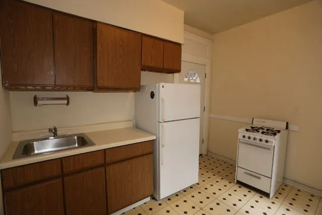 721 W Barry Ave, ,  60657, USA 60657-unit#2B-Chicago-IL