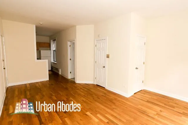 721 W Barry Ave, ,  60657, USA 60657-unit#1B-Chicago-IL