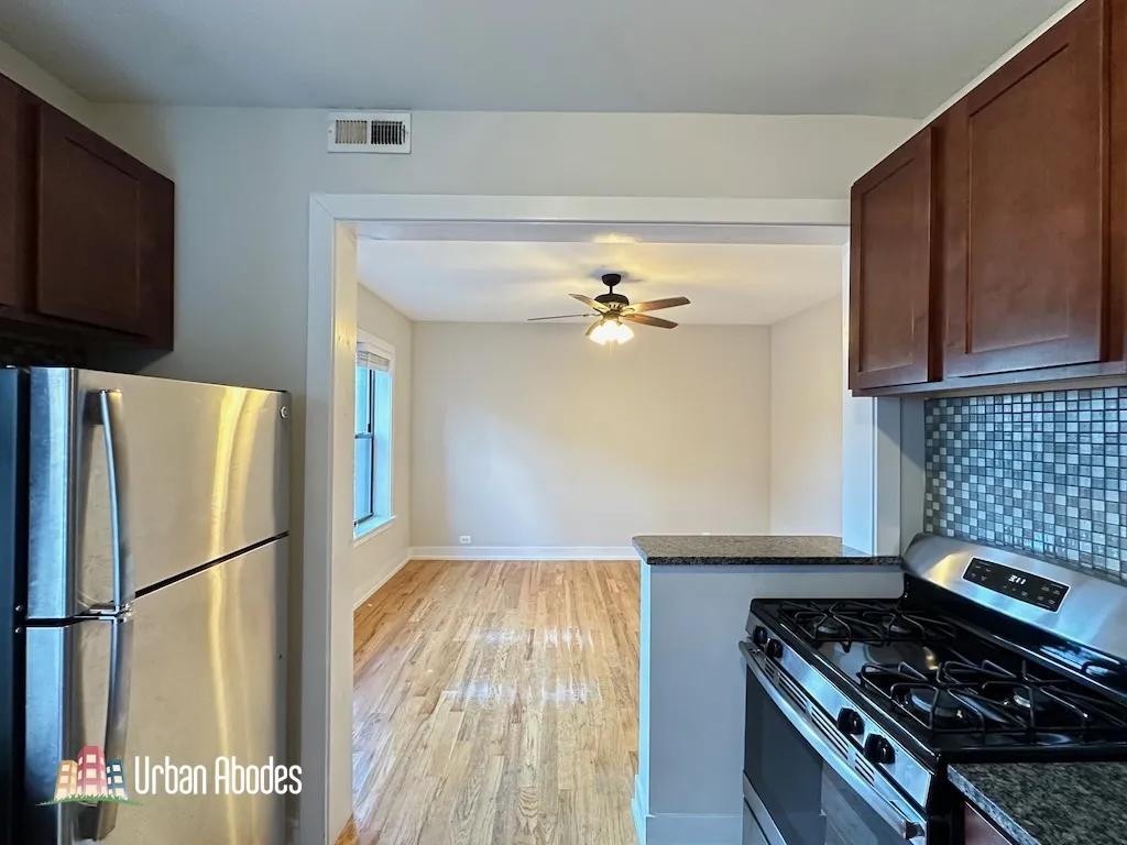 3523 N Racine Ave, ,  60657, USA 60657-unit#1E-Chicago-IL