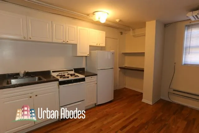 656 W Cornelia Ave, ,  60657, USA 60657-unit#22-Chicago-IL