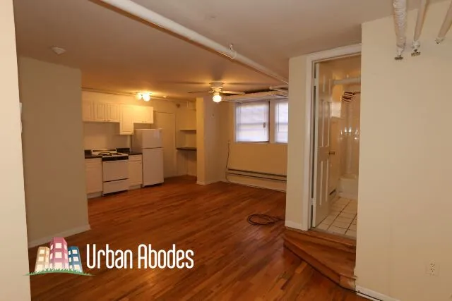 656 W Cornelia Ave, ,  60657, USA 60657-unit#22-Chicago-IL