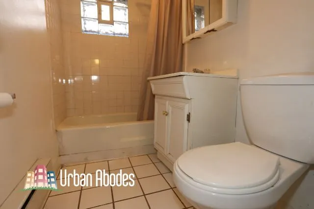 656 W Cornelia Ave, ,  60657, USA 60657-unit#22-Chicago-IL