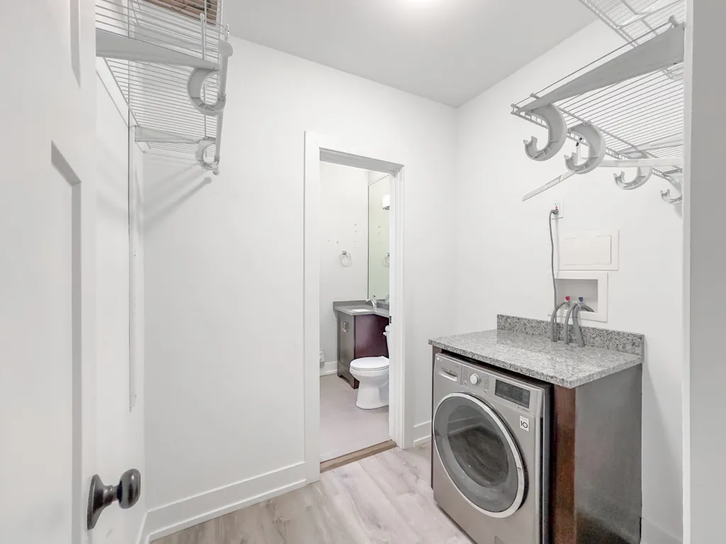 701 W Brompton Ave, , 60657, USA 60657-unit#05-Chicago-IL