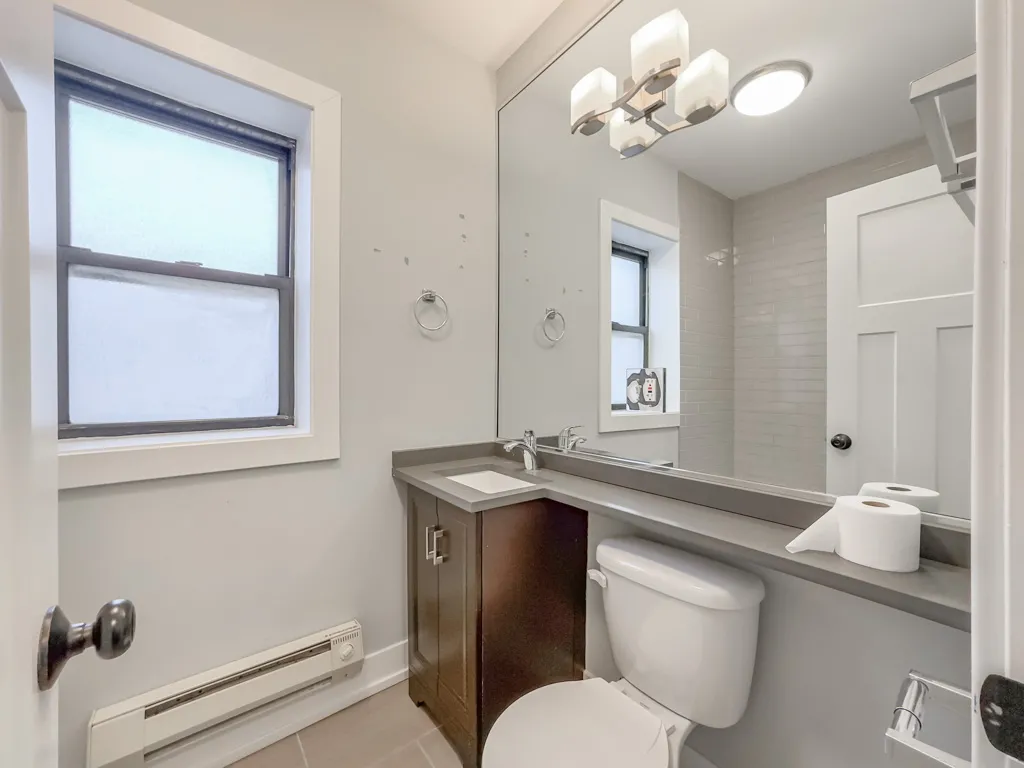 701 W Brompton Ave, , 60657, USA 60657-unit#05-Chicago-IL