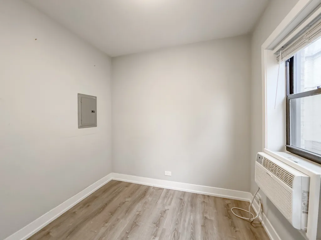 701 W Brompton Ave, , 60657, USA 60657-unit#05-Chicago-IL