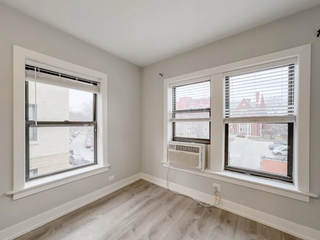 701 W Brompton Ave, , 60657, USA 60657-unit#05-Chicago-IL