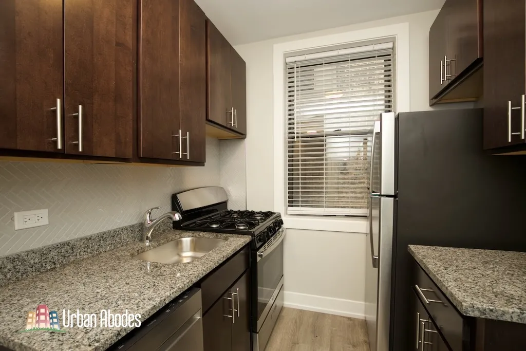 711 W Brompton Ave, ,  60657, USA 60657-unit#49-Chicago-IL