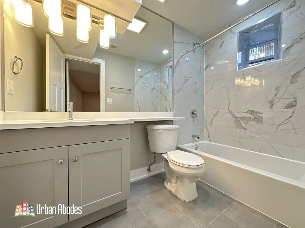428 W Belden Ave, ,  60614, USA 60614-unit#18-Chicago-IL