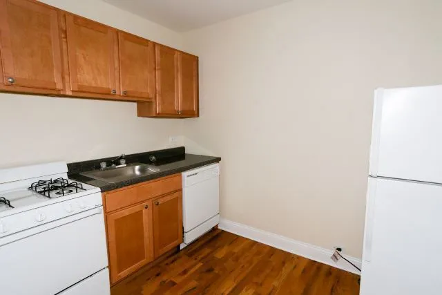 1347 N Dearborn St, ,  60610, USA 60610-unit#403-Chicago-IL