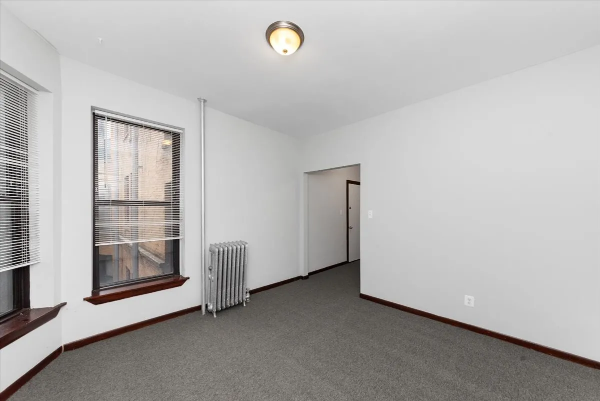 6216 S Dorchester Ave, , 60637, USA 60637-unit#3E-Chicago-IL