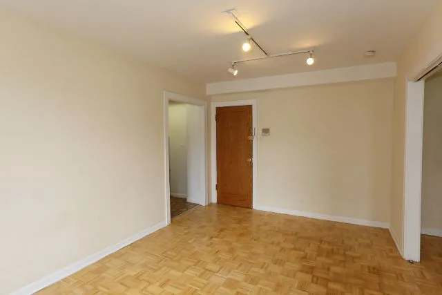 739 W Belmont Ave, ,  60657, USA 60657-unit#208-Chicago-IL