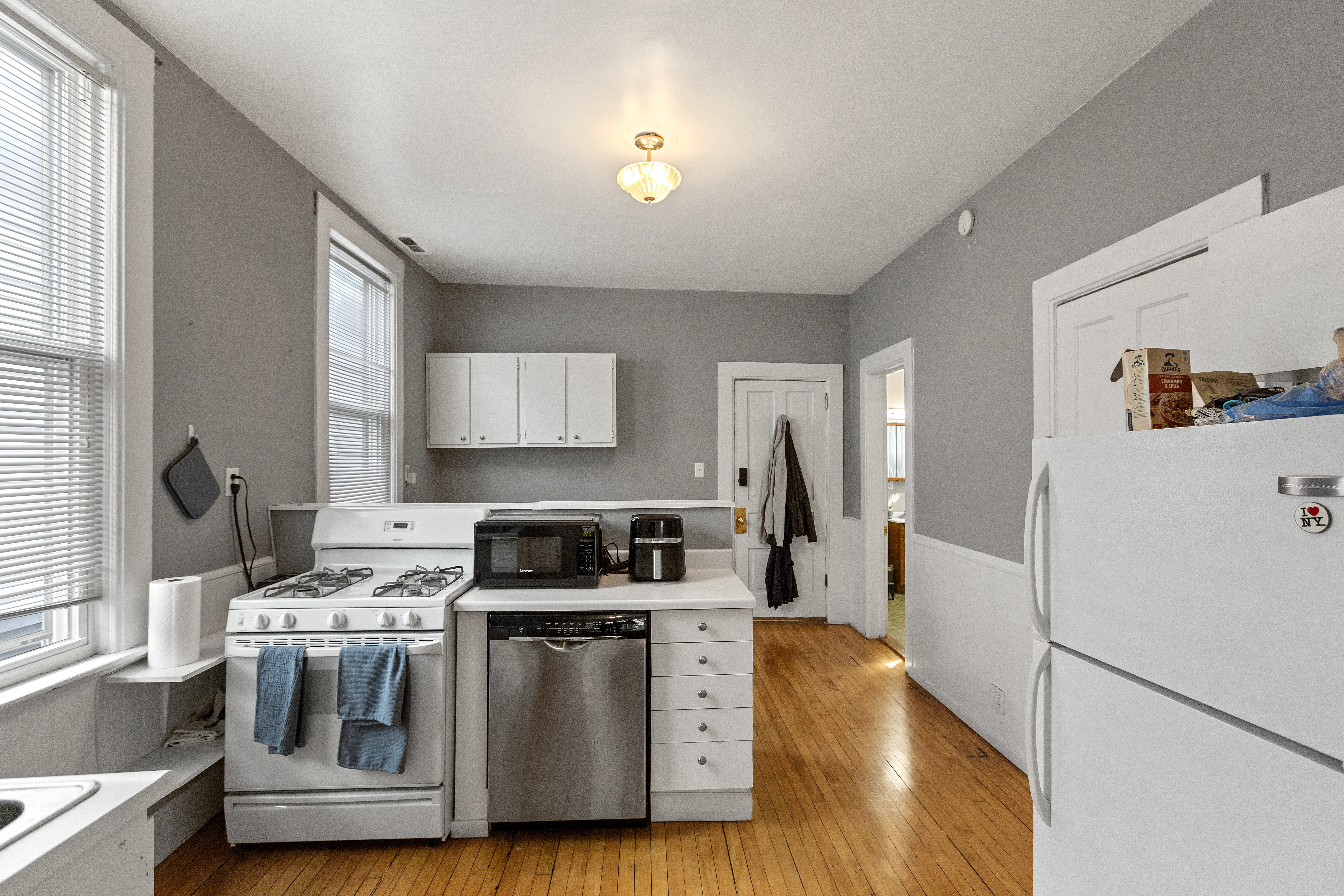 1421 W Fletcher St, , 60657, USA 60657-unit#2F-Chicago-IL