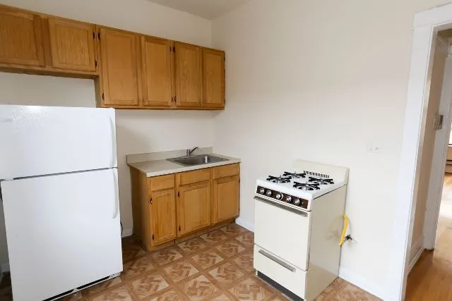 W Barry Ave, ,  60657, USA 60657-unit#3A-Chicago-IL