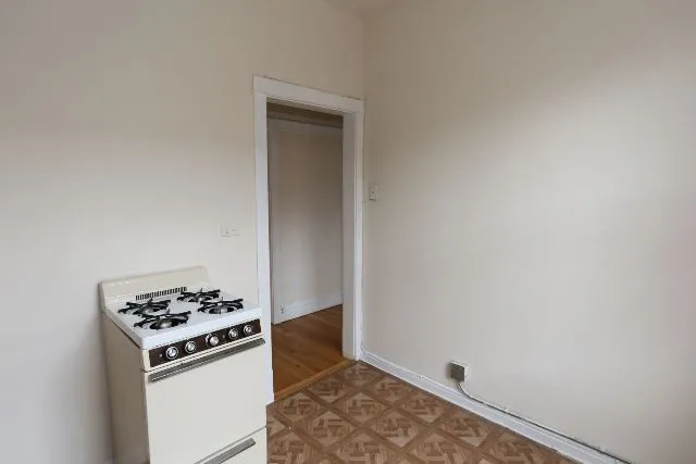 W Barry Ave, ,  60657, USA 60657-unit#3A-Chicago-IL