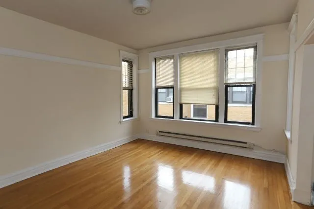 W Barry Ave, ,  60657, USA 60657-unit#3A-Chicago-IL